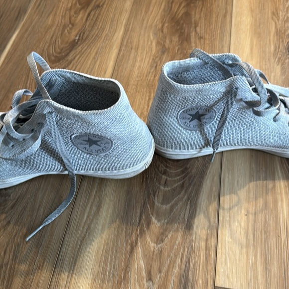 Converse - Picture 3 of 4